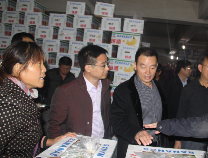 河北省农业厅副厅长徐付军一行到万邦公司考察调研(图2) 河北省农业厅副厅长徐付军一行到万邦公司考察调研(图2)