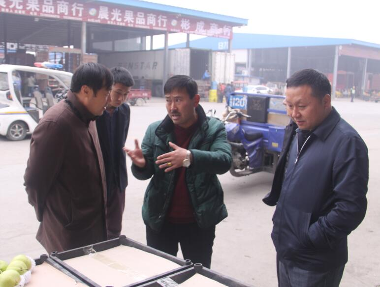 河南省商务厅副厅长高翔莅临万邦公司调研(图4) 河南省商务厅副厅长高翔莅临万邦公司调研(图4)